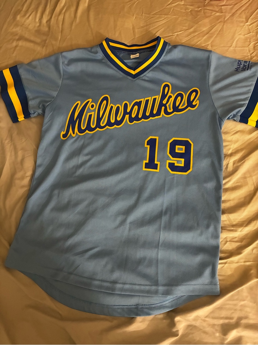 Milwaukee Brewers #19 Classic Jersey Size Medium